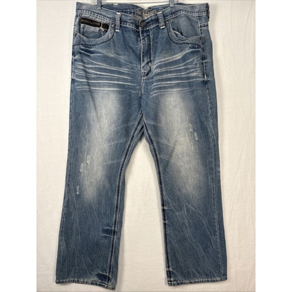 Axe & Crown Men's Jeans Size 32X30 Med Wash Blue Straight Distressed Pattern1314